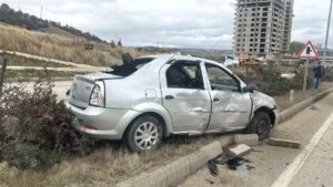 kastamonuda takla atan otomobilde 2 yarali hrapfiBF.jpg