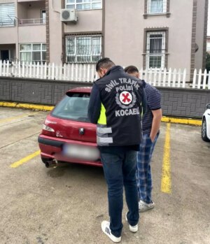 kocaelide dugun konvoyunda gurultu yapan surucuye 10 bin tl ceza iD9FYnCB.jpg